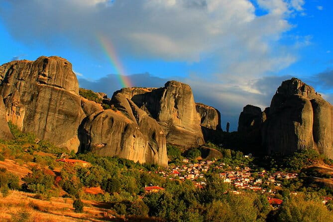 Meteora One Day Trip from Ioannina - Visiting the Monasteries: Inside and Out