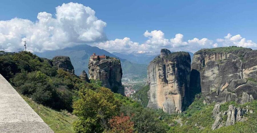 Midday Tour in Meteora from Kalabaka's trainstation - Who Will Get the Most Out of This Tour?