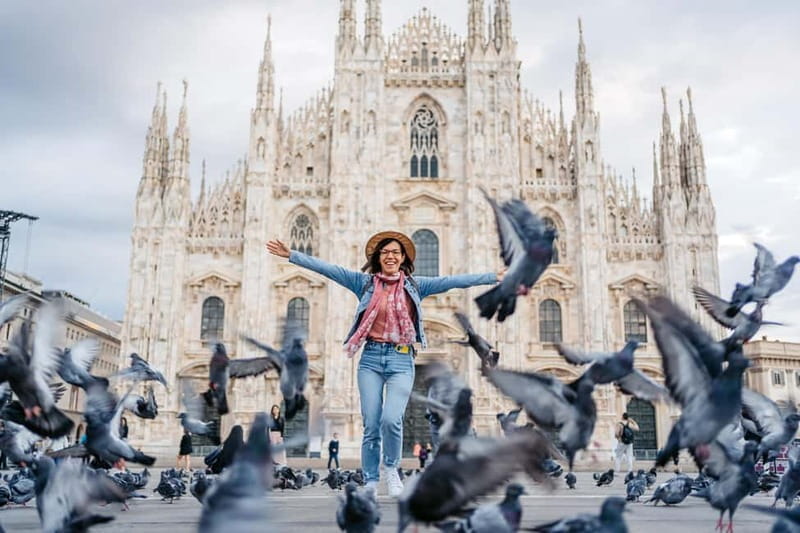Milan: Photoshoot at the Cathedral - Meeting Point and Ease of Booking