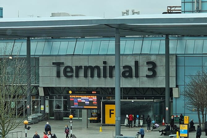 Minibus from Heathrow Airport to Southampton via Netley Abbey - Practical Tips for Booking and Traveling