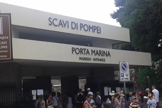 Minivan Tour | Positano Sorrento and Pompeii whit local driver - Price and Value