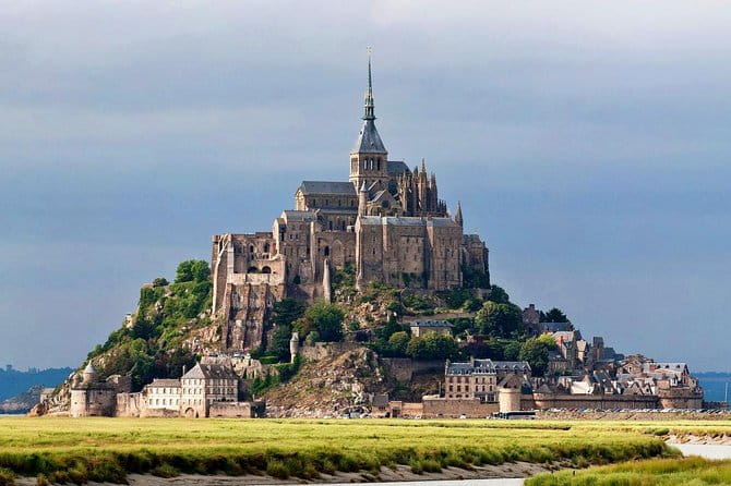 Mont Saint Michel Private Day Trip from Paris - Inside Mont Saint Michel: What Youll Experience