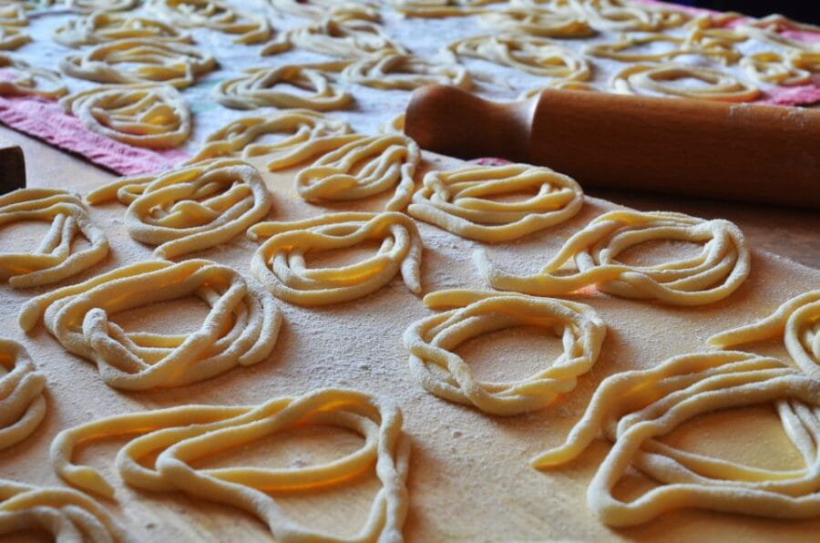 Montepulciano: Pasta-Making Class with Tasting and Wine - Authentic Tuscan Cooking in a Picturesque Farmhouse