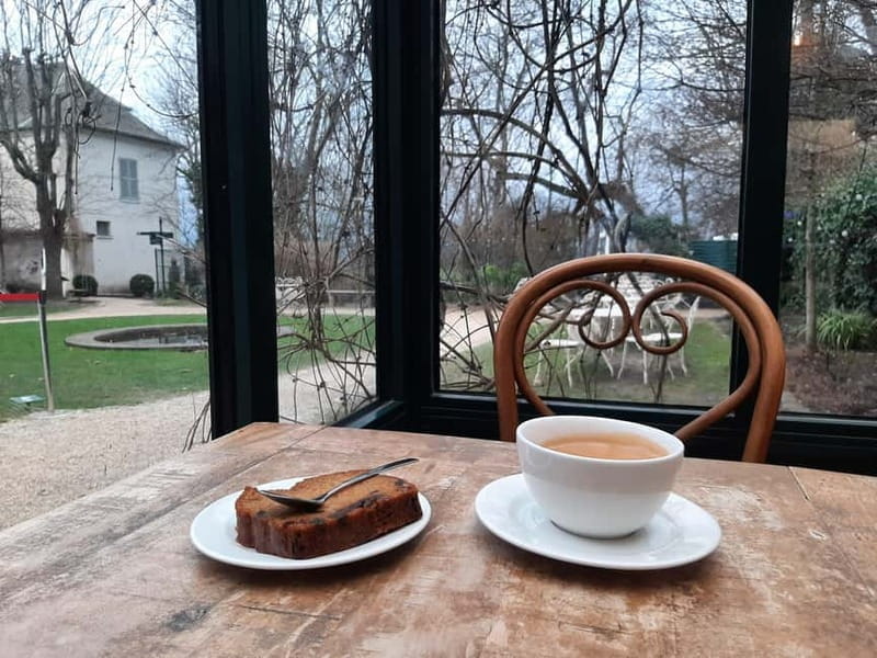 Montmartre Secret Gardens & French Goûter (snack) - Discovering Hidden Gardens and Artistic Corners