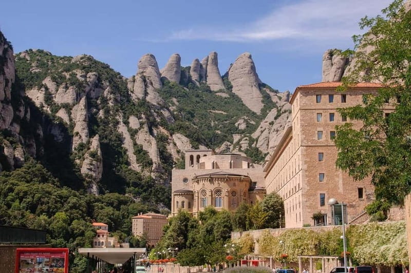Montserrat Small-Group Tour from Barcelona with Abbey Visit - Exploring the Scenic Drive and Arrival