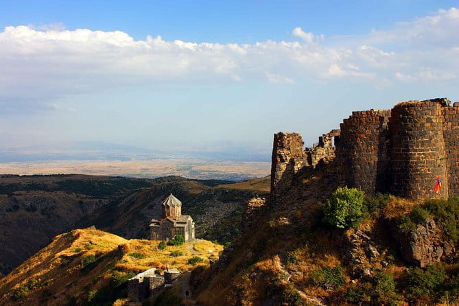 Mount Aragats, Amberd Fortress, Saghmosavank Monastery, Alphabet - private tour - Armenian Alphabet Monument: A Playful and Patriotic Photo Stop