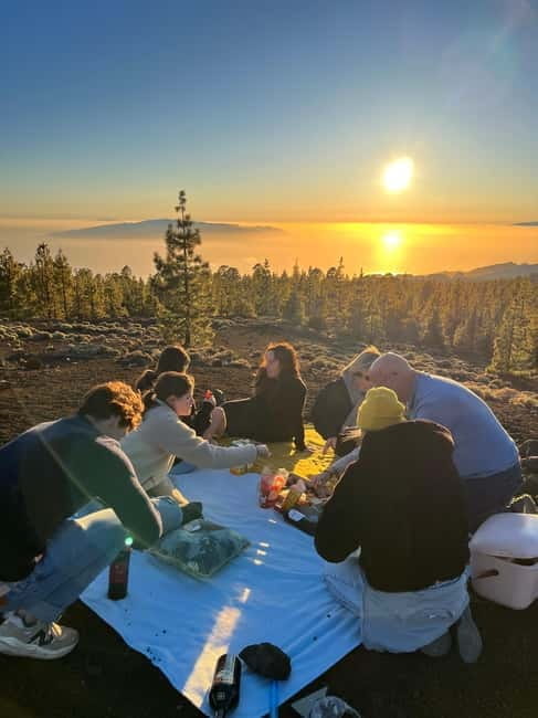Mount Teide Sunset Picnic & Stargazing Tour - Tenerife - Sunset Above the Clouds