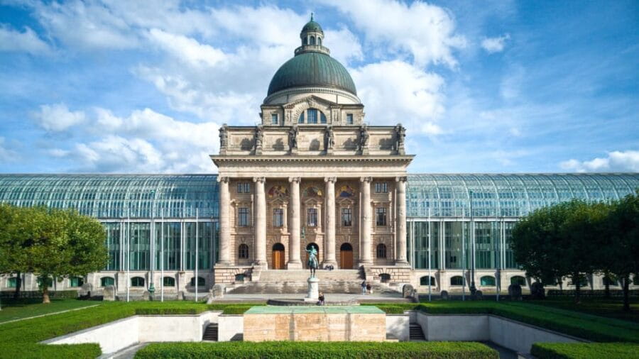 Munich Private Guided Walking Tour with Deutsche Museum - Price and Value