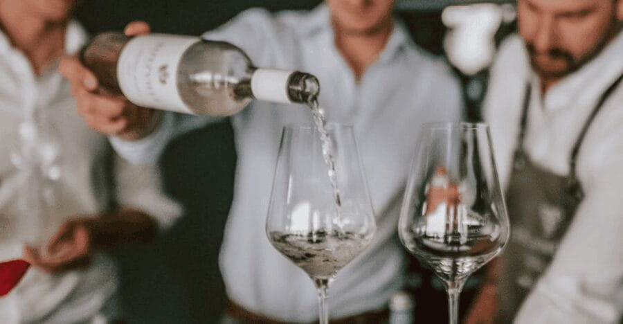 Munich: Romantic Wine Experience for Two at Viktualienmarkt - What to Expect: A Step-by-Step Breakdown of Your Romantic Evening