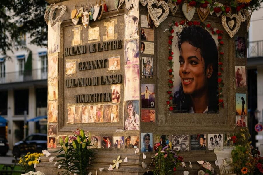 Munich: Walking tour of the old town with all your senses - The Route and What to Expect