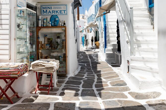 Mykonos Highlights by a local - Mykonos Town: Whitewashed Charm and Iconic Windmills