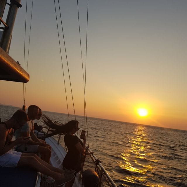 Mykonos: Sunset Boat Trip with Snacks and Drinks - Who Should Consider This Sunset Trip?