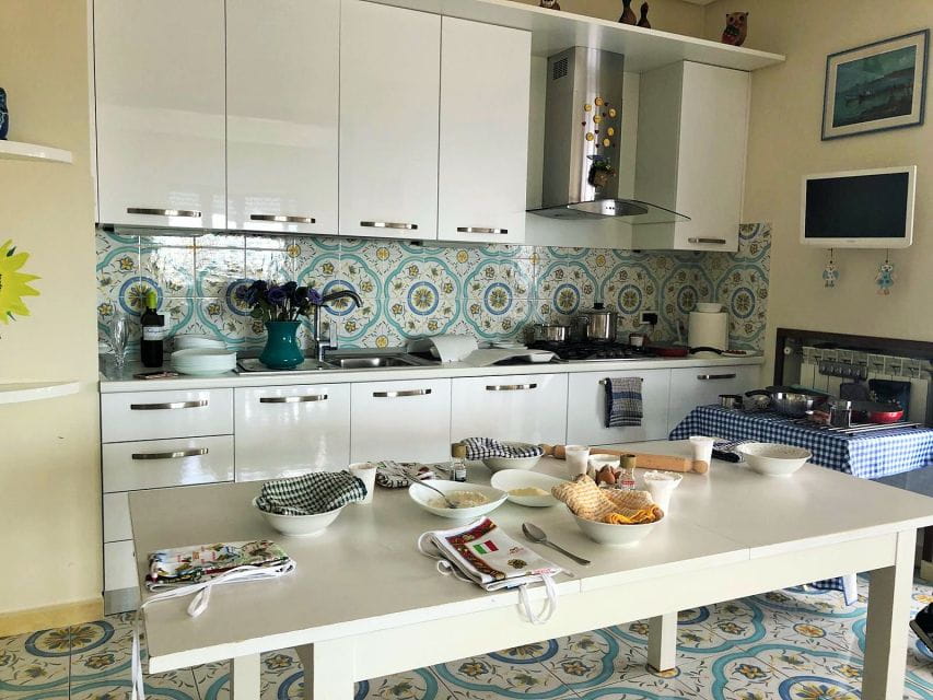 Naples: Fresh Pasta Cooking Class and Dinner with a Local - Entering the World of Neapolitan Pasta