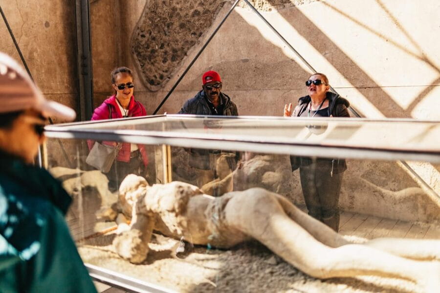 Naples: Pompeii and Mt. Vesuvius with Lunch and Wine Tasting - Inside Pompeii: A Guided Journey Through Ancient Life
