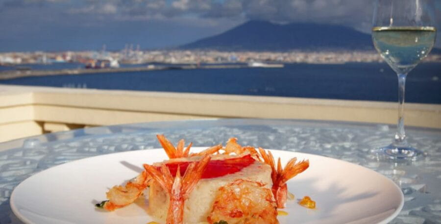 Naples: romantic dinner on the rooftop terrace - FAQ