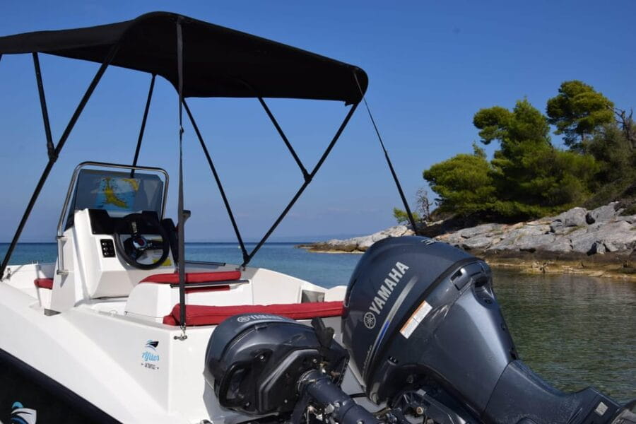 Nea Fokea: Boat Renal without License - Who Should Book This?