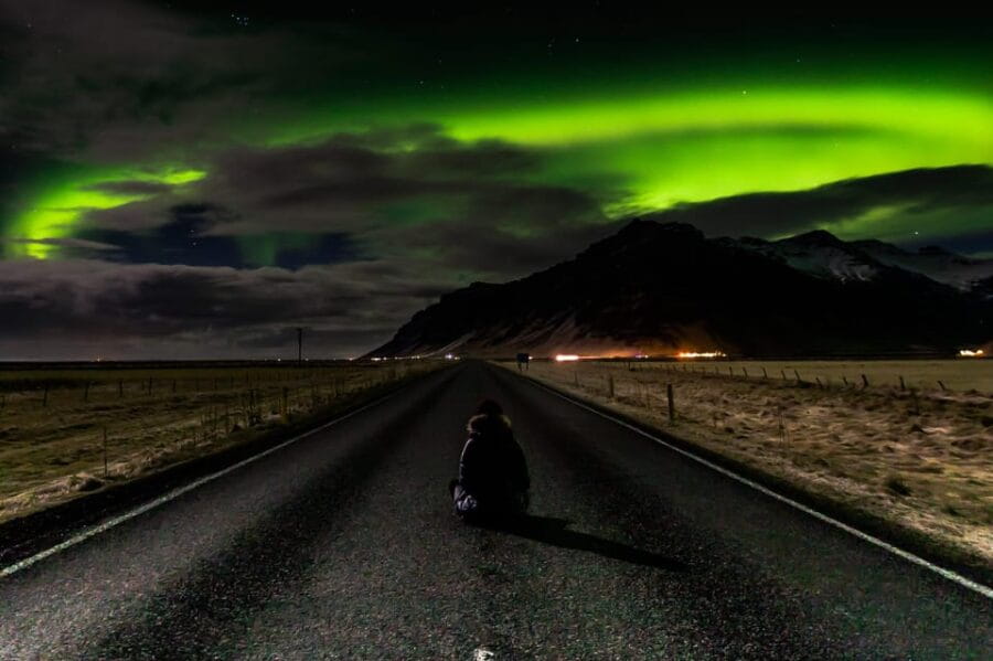 Northern Lights in Mini Bus, Photos, Hot Cocoa and Pastries - Price and Value: Is It Worth It?