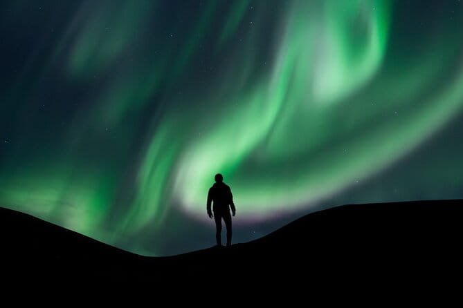 Northern Lights Private Tour with a Photographer from Reykjavík - The Highlights of the Itinerary