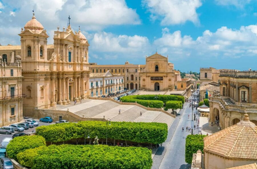 Noto and Modica: Private Tour with Artisan Chocolate Tasting - Exploring Modica’s Architectural Marvels