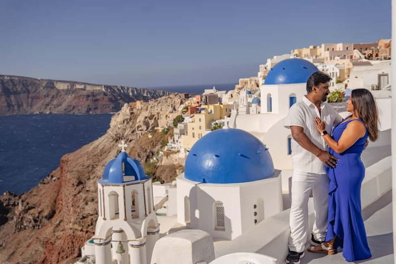 Oia: Couple Photoshoot Seprate Entrance to Blue Dome - Why It’s Worth Considering