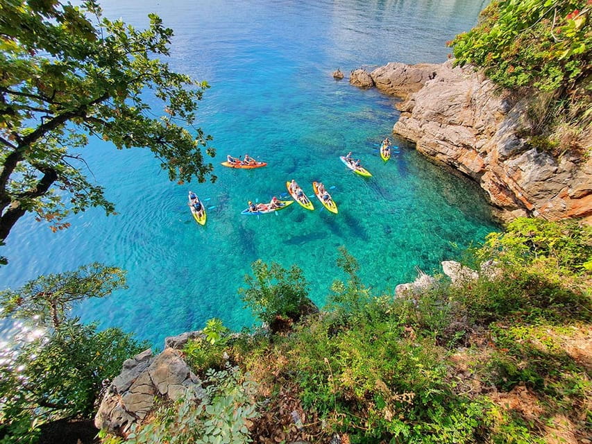 Opatija: Cliffs and caves kayak adventure - Paddling to Devil’s Rock (Grotta del Diavolo)