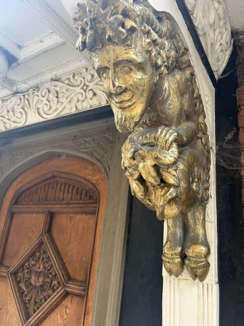 Oxford University Walking Tour - The Bodleian Library: A Treasure Chest of Knowledge