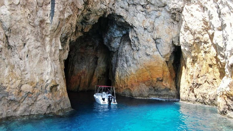 Paleokastritsa: Paradise, Yali Beach & Blue Caves Boat Tour - Paradise Beach (Chomi): The Private Escape
