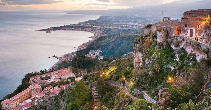 Palermo/Cefalù: Mount Etna and Taormina Day Trip - Exploring Taormina’s Charm and History