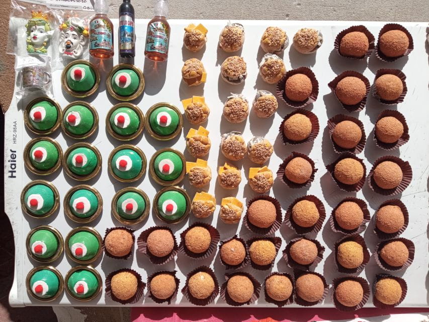 Palermo: Street Food Tour in Ballarò and Vucciria Markets - Exploring the Markets: Ballarò and Vucciria