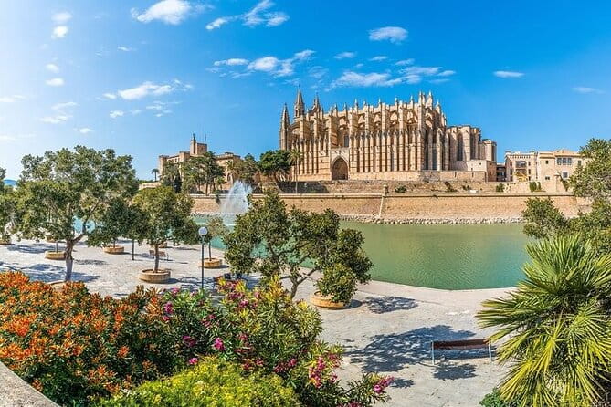 Palma de Mallorca Must-See Attractions Walking Tour With A Guide - Tranquility at Convent de Santa Clara