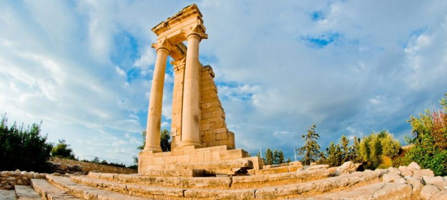 Paphos: Tour to Ancient Kourion, Unique Lefkara and Limassol - Exploring the Ancient City of Kourion
