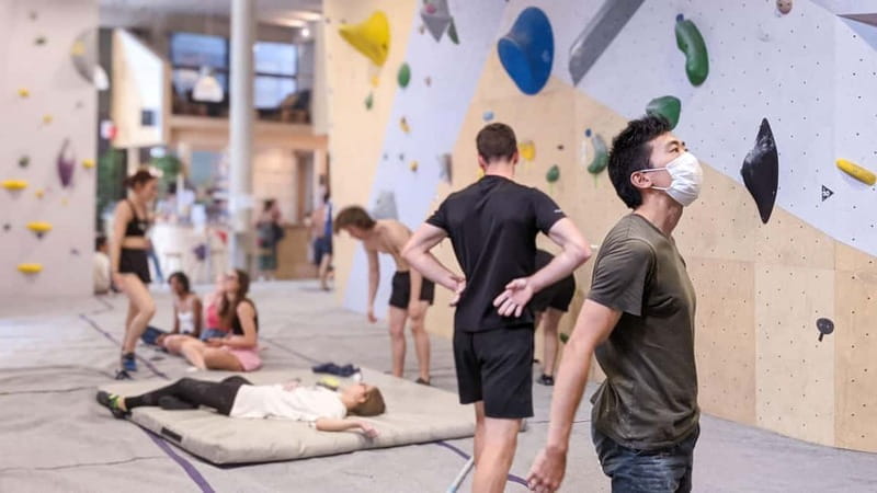 Paris - Bercy Village - Access to 1 day of unlimited climbing - Exploring What to Expect: From Arrival to Relaxation