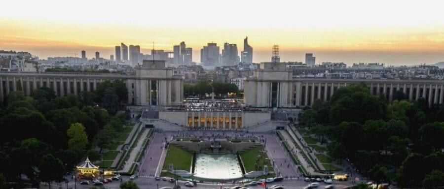 Paris: Elegant Dinner with Drinks in the Eiffel Tower - The Dining Experience: Food, Drinks, and Atmosphere