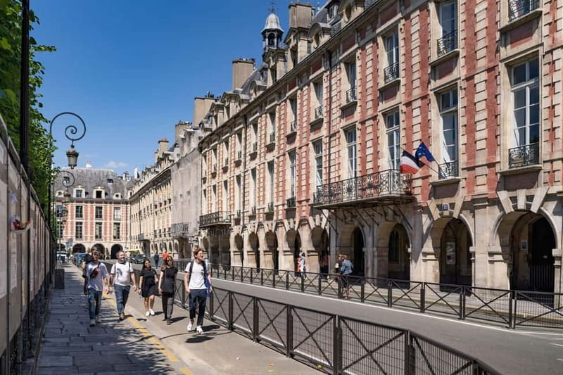 Paris: Guided Walking Tour of the Marais - The Highlights: From Medieval Streets to Modern Street Art