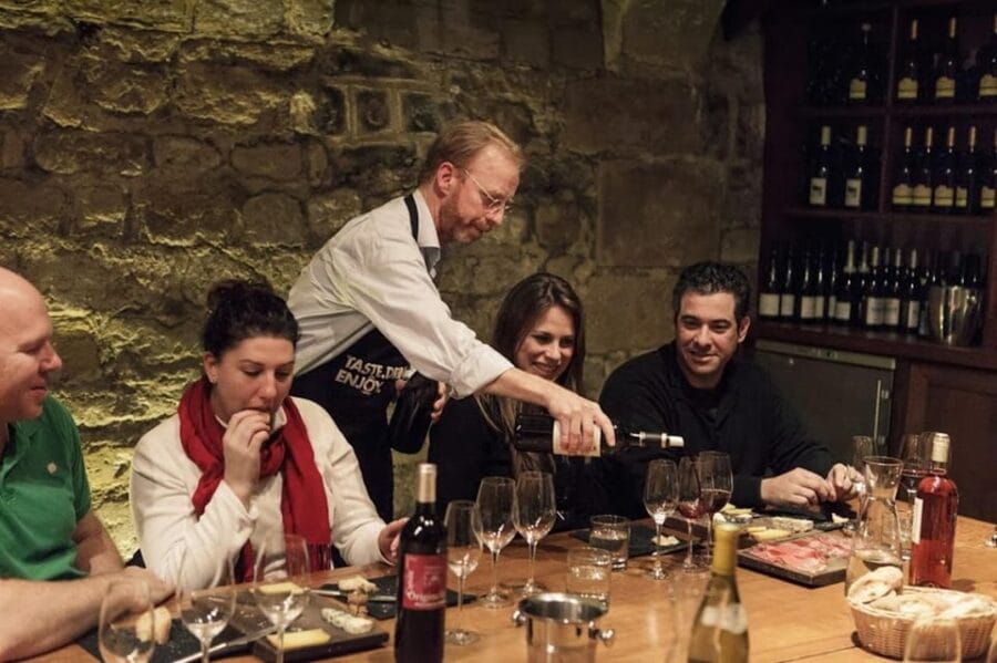 Paris: Louvre Museum Guided Tour with Wine & Cheese Tasting - Practical Details and Tips for Visitors