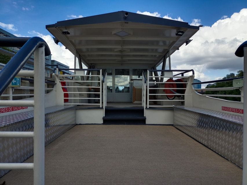 Paris: Seine Dinner Cruise from Eiffel Tower/Liberty Statue - Sightseeing Highlights Along the Route