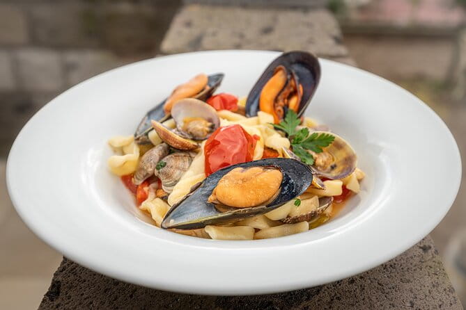 Pasta and Tiramisù class with a panoramic view of Sorrento - Practical Details: Logistics and Value