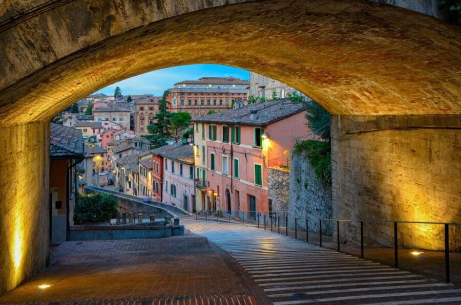 Perugia: City Private Walking Tour and food tasting - Exploring Perugia’s Iconic Sights and Hidden Corners