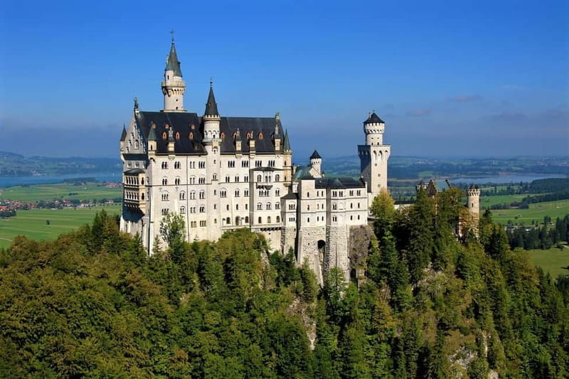 Pick-up from Munich: Hike to Neuschwanstein Castle - Exploring Hohenschwangau & Lake Alpsee