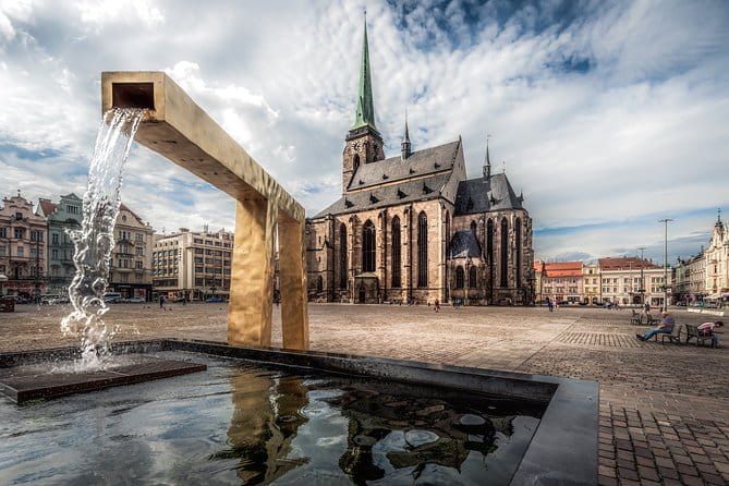 Pilsner Urquell brewery Private day trip, Pilsen City and Chateau tour + Lunch - A Closer Look at the Itinerary and Highlights