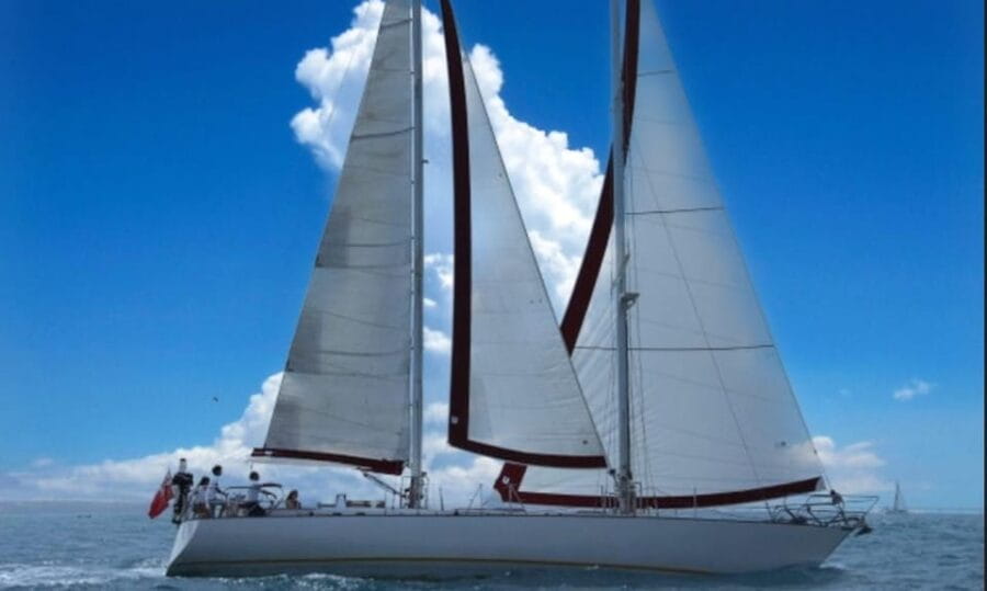 Pisa: Coastal boat tour with aperitif and lunch on board - Exploring the Secche della Meloria: A Natural Marvel