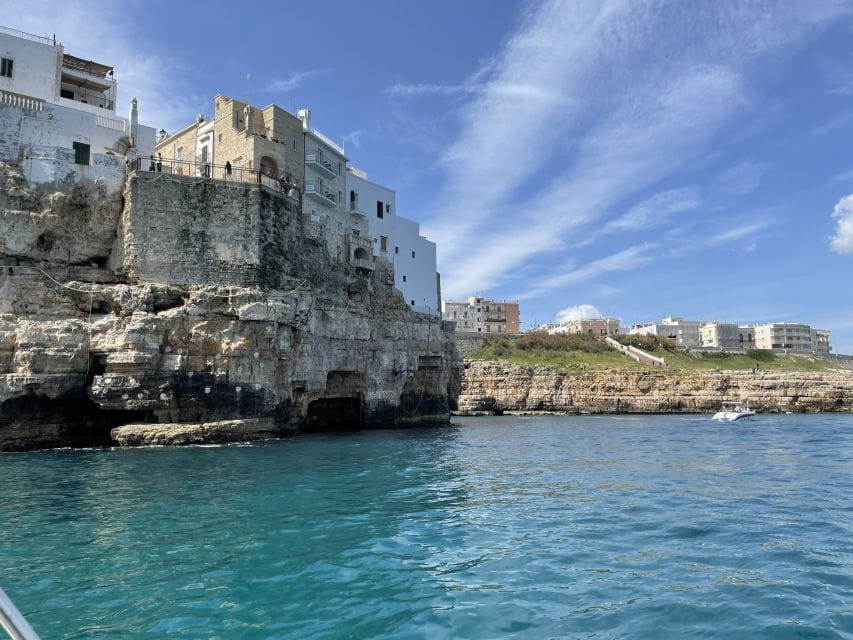 Polignano a Mare: Speedboat Cruise to Caves with Aperitif - Discovering Polignano a Mare from the Water