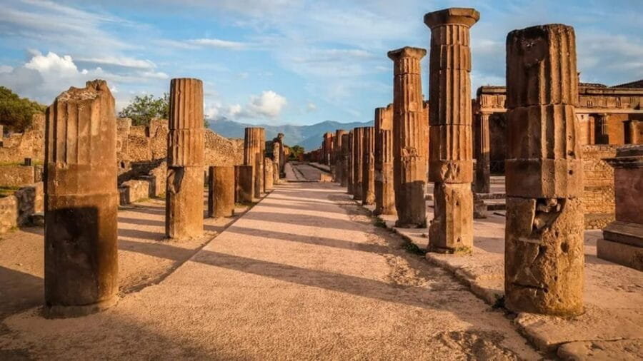 Pompeii: 3H Private Tour with Skip-the-Line Entrance Tickets - The Value of This Tour: Price and What You Get