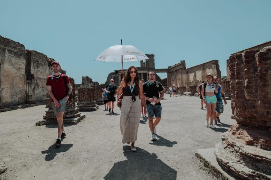 Pompeii 3hours Villa of Mysteries tour with an Archaeologist - Walking the Ancient Streets: The Pompeii Archaeological Site