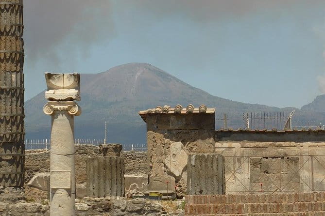Pompeii and Naples Tour by High-Speed Train - Who Will Love This Tour?