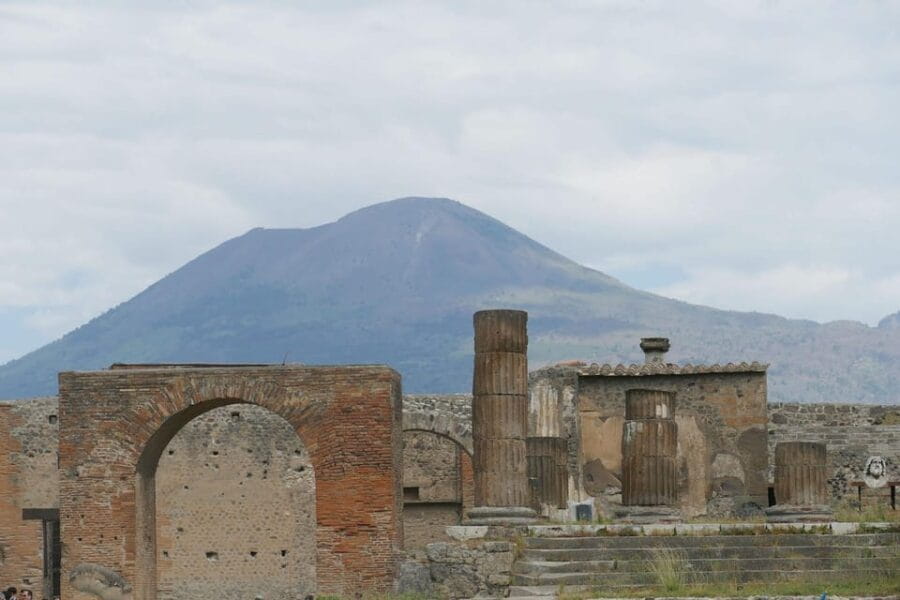 Pompeii & Naples tour from Naples - Scenic Drive and Overview of Naples