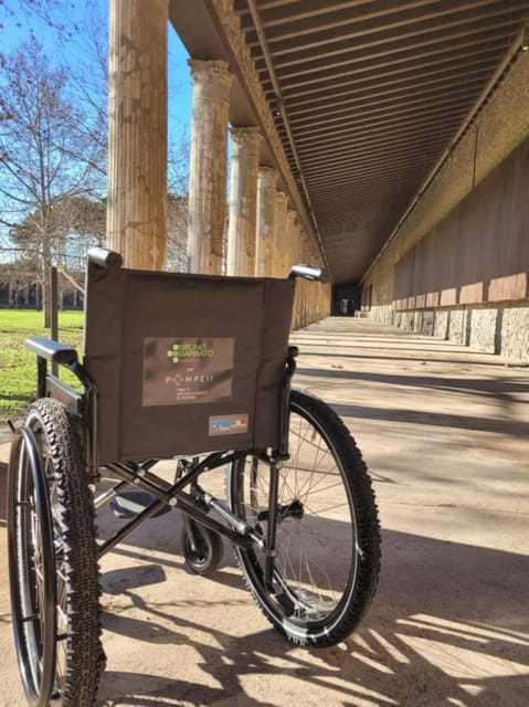 Pompeii: Wheelchair-accessible Private Tour with a Guide - Itinerary Breakdown