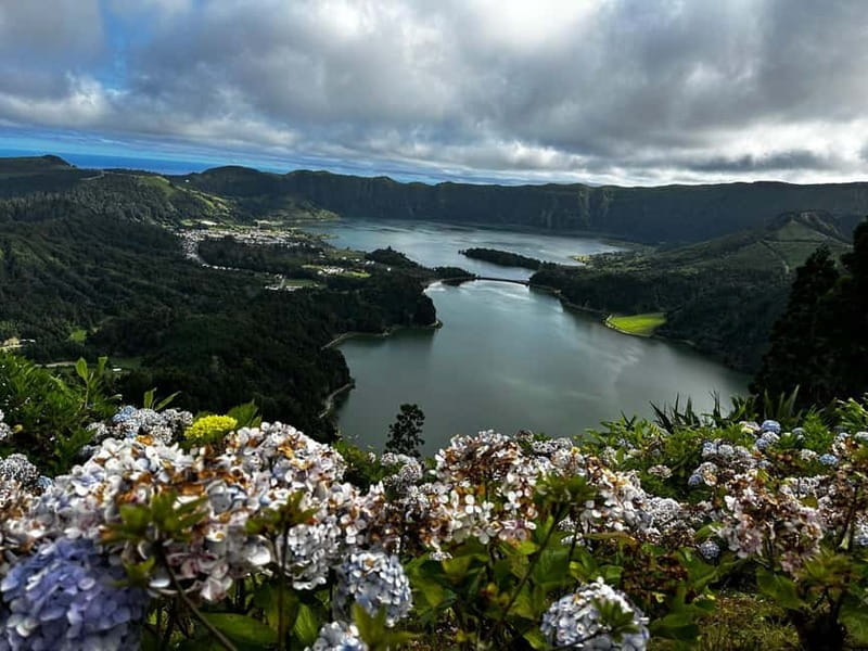 Ponta Delgada: Sete Cidades and Fenais da Luz Guided Trip - The Charm of Fenais da Luz and the Coastal Trail