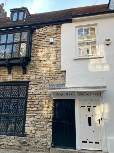 Poole: Walking Tour of Historic Poole - The Guide and the Experience