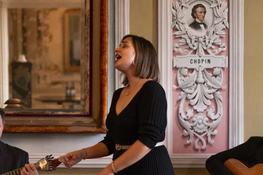 Porto: Fado Concert in one of Porto's most beautiful houses! - The Performance: A Genuine Fado Experience